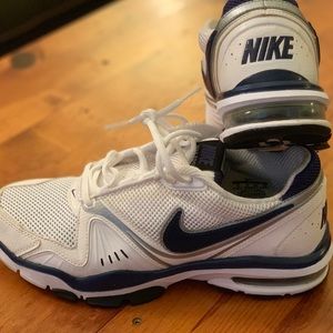 Nike Max Edge Sneakers 7